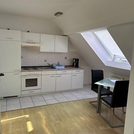 Kuschelige Dachgeschosswohnung Am Clarapark Leipzig Eksteriør billede